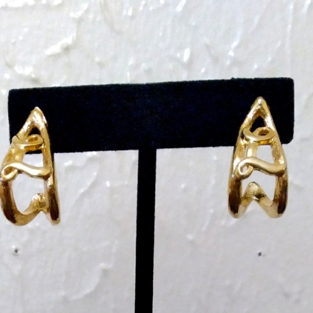 Gold L lettered earrings